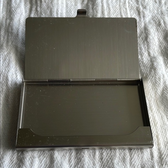 Blue Seahorse Metal Card Holder - Picture 3 of 3